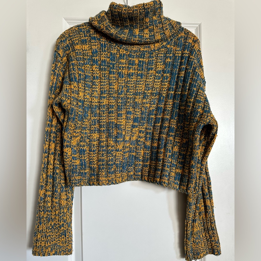 Urban outfitters acrylic turtleneck sweater yellow blue crop